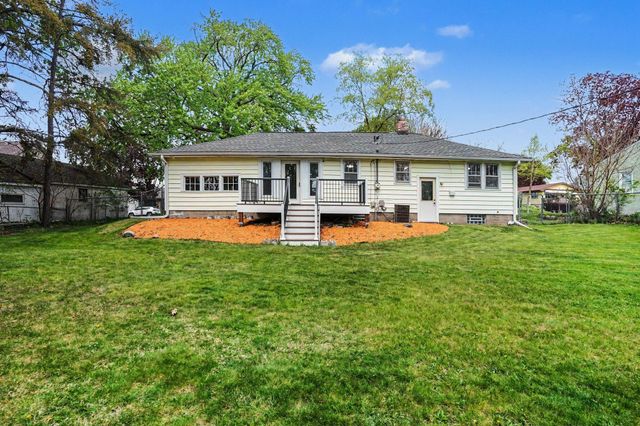 2042 Cottage Avenue E, Saint Paul, MN 55119