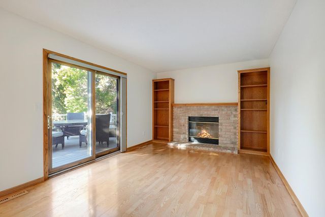 10632 Daisy Circle, Bloomington, MN 55438