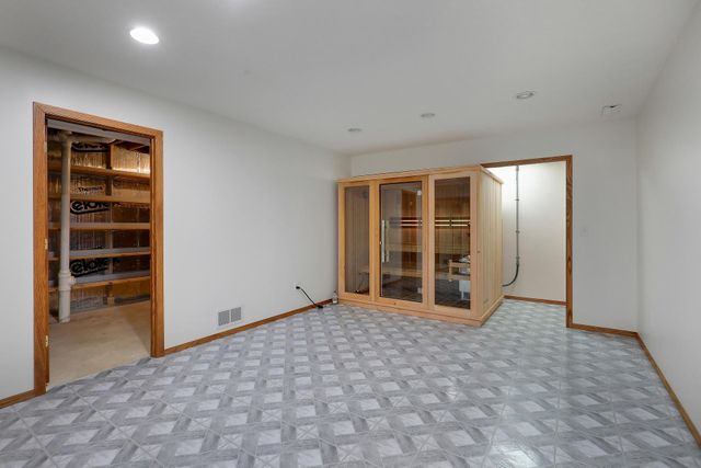 10632 Daisy Circle, Bloomington, MN 55438