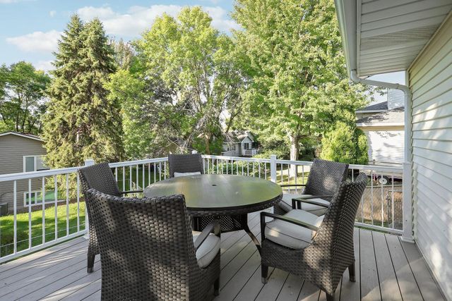 10632 Daisy Circle, Bloomington, MN 55438