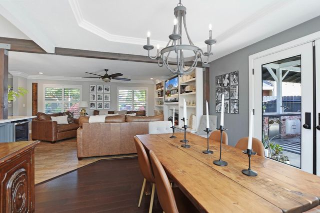 248 River Oaks Dr, Lodi, CA 95240