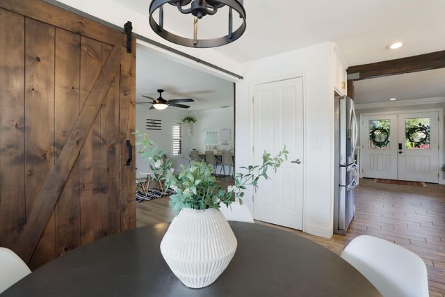 248 River Oaks Dr, Lodi, CA 95240
