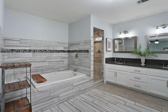 248 River Oaks Dr, Lodi, CA 95240