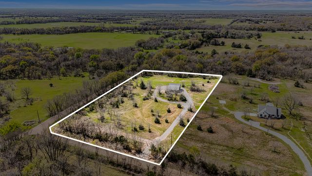 1530 County Road 3925, Wolfe City, TX 75449