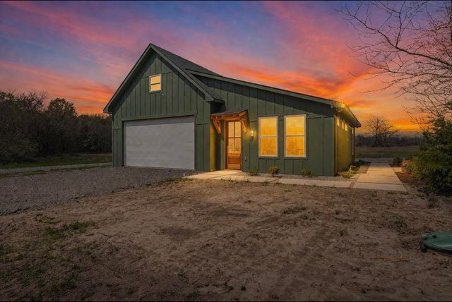 1530 County Road 3925, Wolfe City, TX 75449