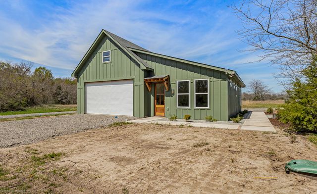1530 County Road 3925, Wolfe City, TX 75449