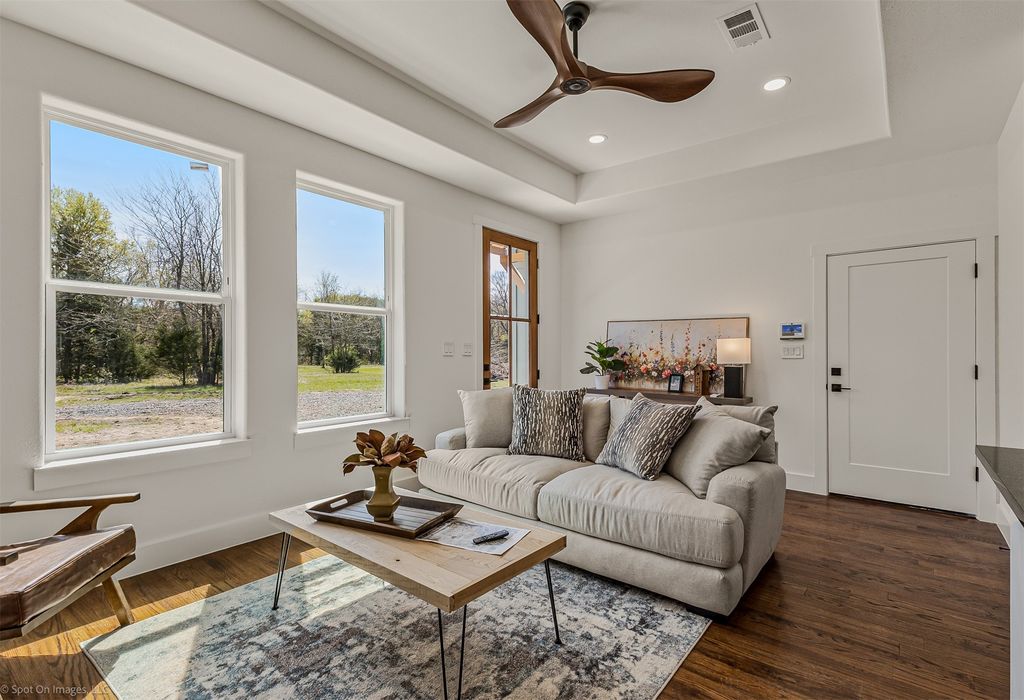 1530 County Road 3925, Wolfe City, TX 75449