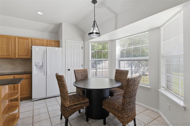14916 E 88th Street North, Owasso, OK 74055