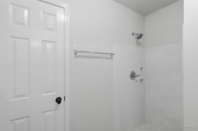 14916 E 88th Street North, Owasso, OK 74055