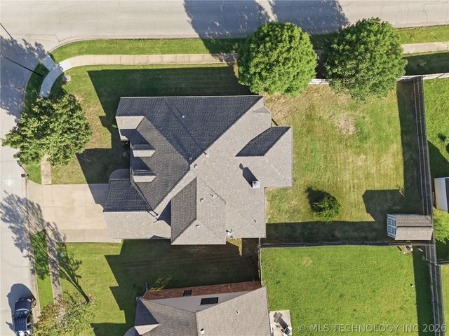 14916 E 88th Street North, Owasso, OK 74055