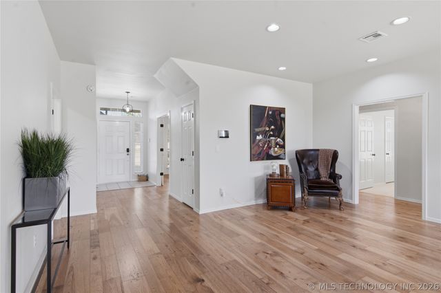 14916 E 88th Street North, Owasso, OK 74055
