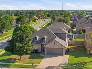 14916 E 88th Street North, Owasso, OK 74055