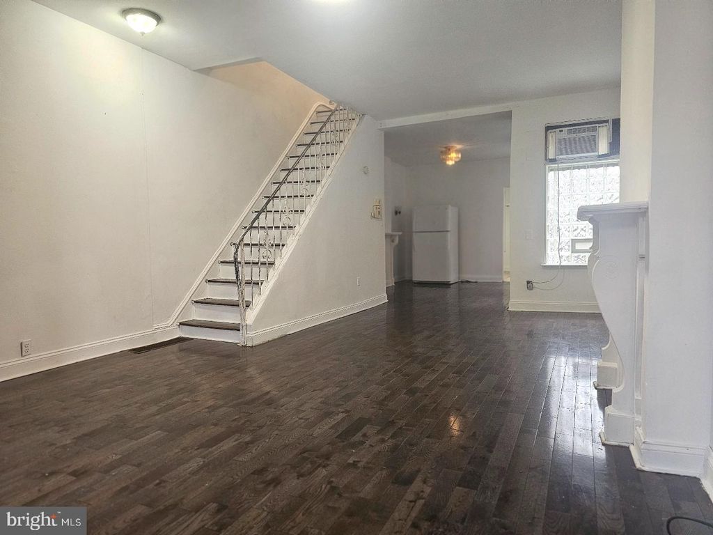 1915 FONTAIN ST, PHILADELPHIA, PA 19121 — photo 2