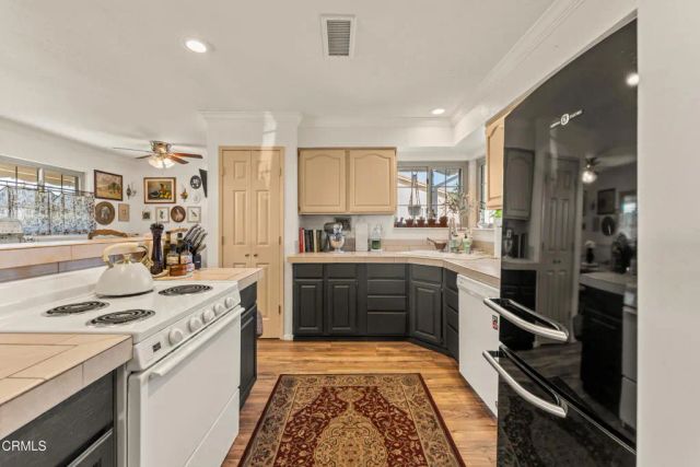 1130 Mesa Verde Avenue East, San Bernardino, CA 92404
