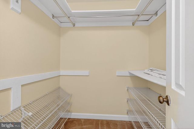 5880 WOODFIELD ESTATES DR, Alexandria, VA 22310