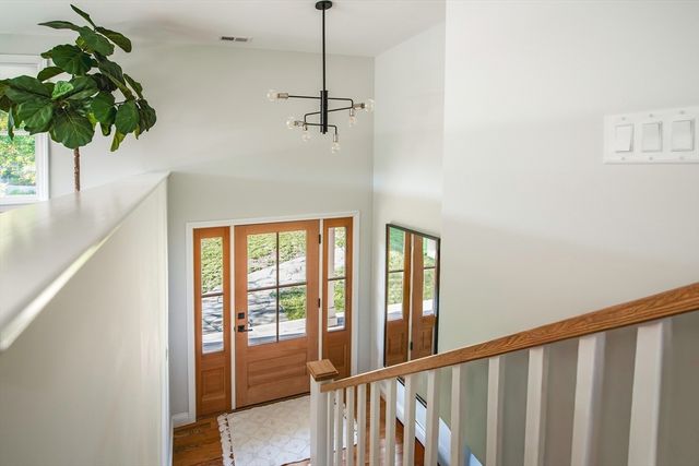 22 Sagamore Rd, Ipswich, MA 01938