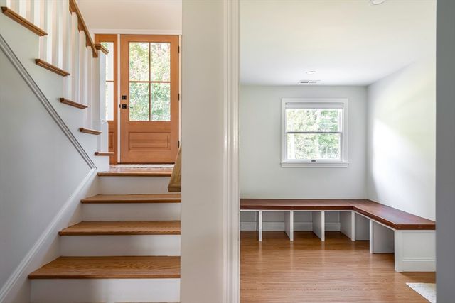 22 Sagamore Rd, Ipswich, MA 01938