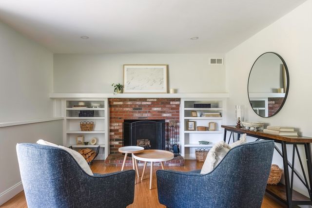 22 Sagamore Rd, Ipswich, MA 01938