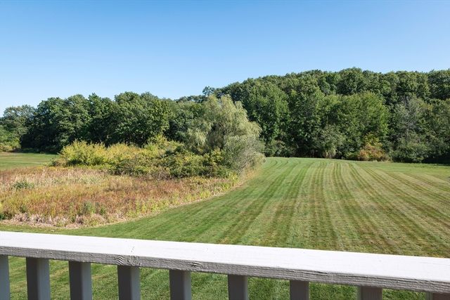 22 Sagamore Rd, Ipswich, MA 01938