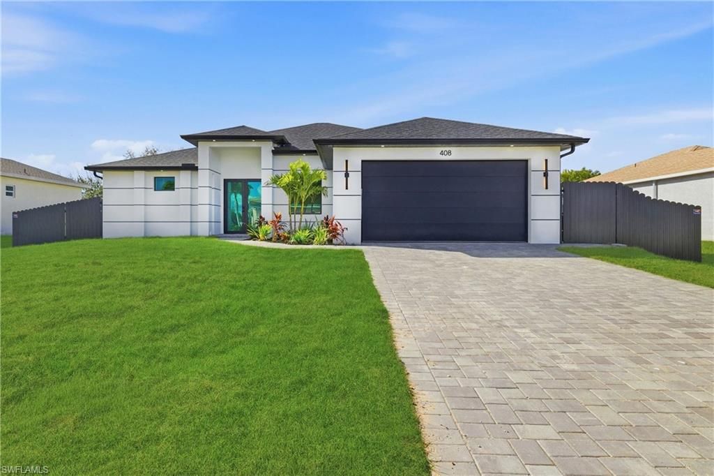 Image 2 of property listing at 408 SW 28th AVE, Cape Coral, FL 33991