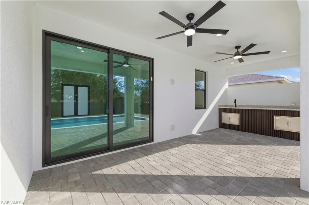 Image 29 of property listing at 408 SW 28th AVE, Cape Coral, FL 33991