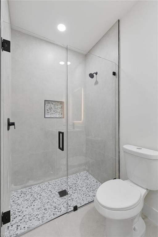 Image 36 of property listing at 408 SW 28th AVE, Cape Coral, FL 33991