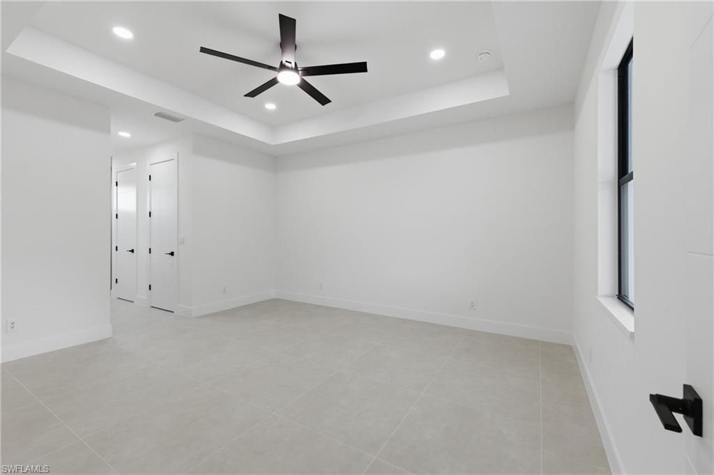 Image 39 of property listing at 408 SW 28th AVE, Cape Coral, FL 33991