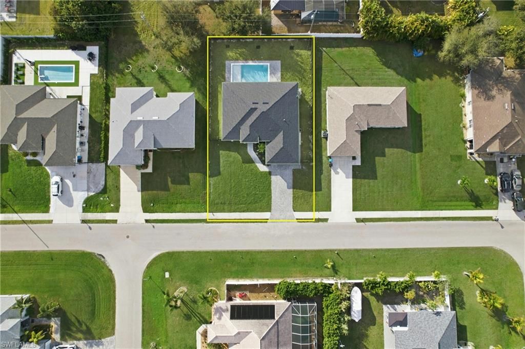 Image 44 of property listing at 408 SW 28th AVE, Cape Coral, FL 33991