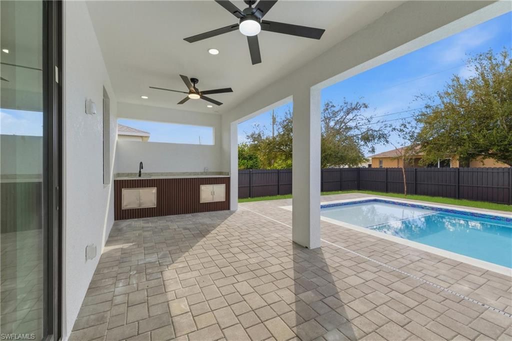 Image 6 of property listing at 408 SW 28th AVE, Cape Coral, FL 33991