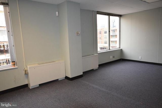 701 BROAD ST, Falls Church, VA 22046