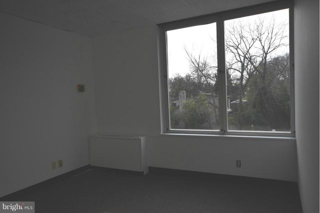 701 BROAD ST, Falls Church, VA 22046