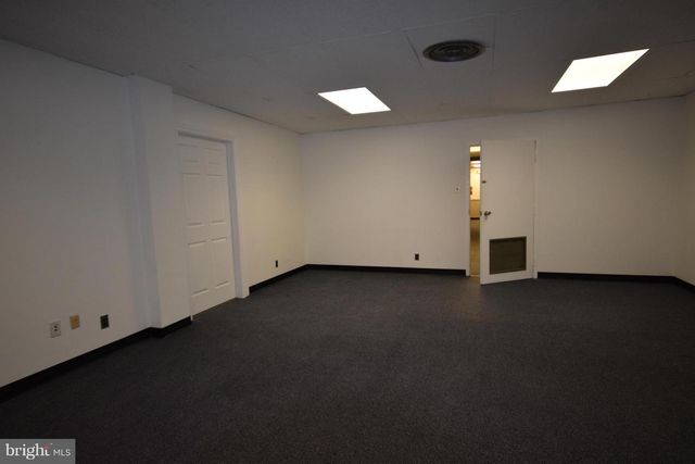 701 BROAD ST, Falls Church, VA 22046