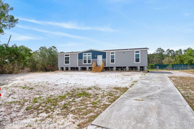8388 Dalewood Drive, Weeki Wachee, FL 34613