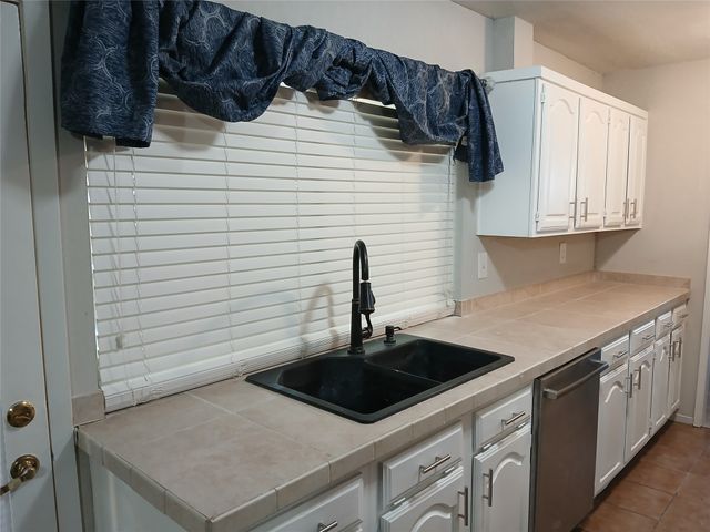 5616 Tucker Street, The Colony, TX 75056