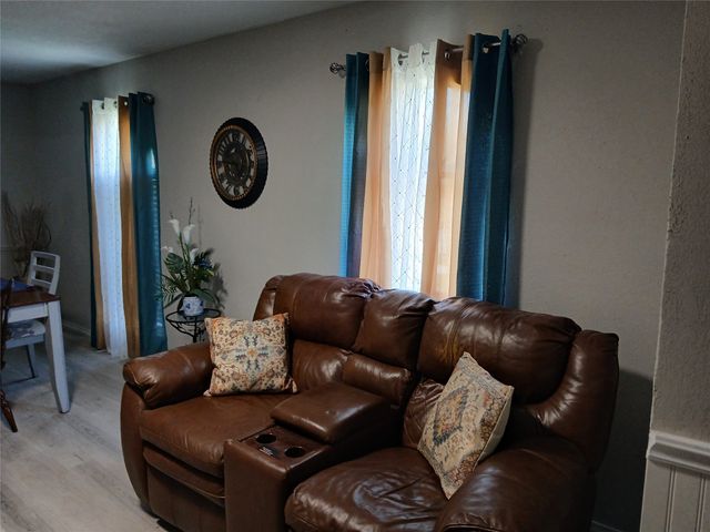 5616 Tucker Street, The Colony, TX 75056