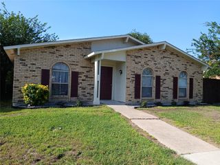 5616 Tucker Street, The Colony, TX 75056