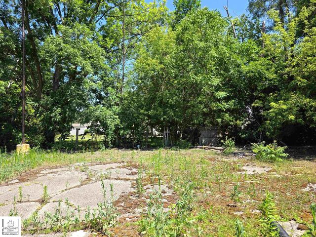 3106 W Pierson Road, Flint, MI 48504