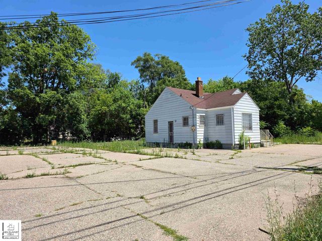 3106 W Pierson Road, Flint, MI 48504
