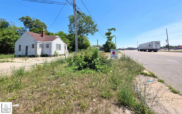 3106 W Pierson Road, Flint, MI 48504