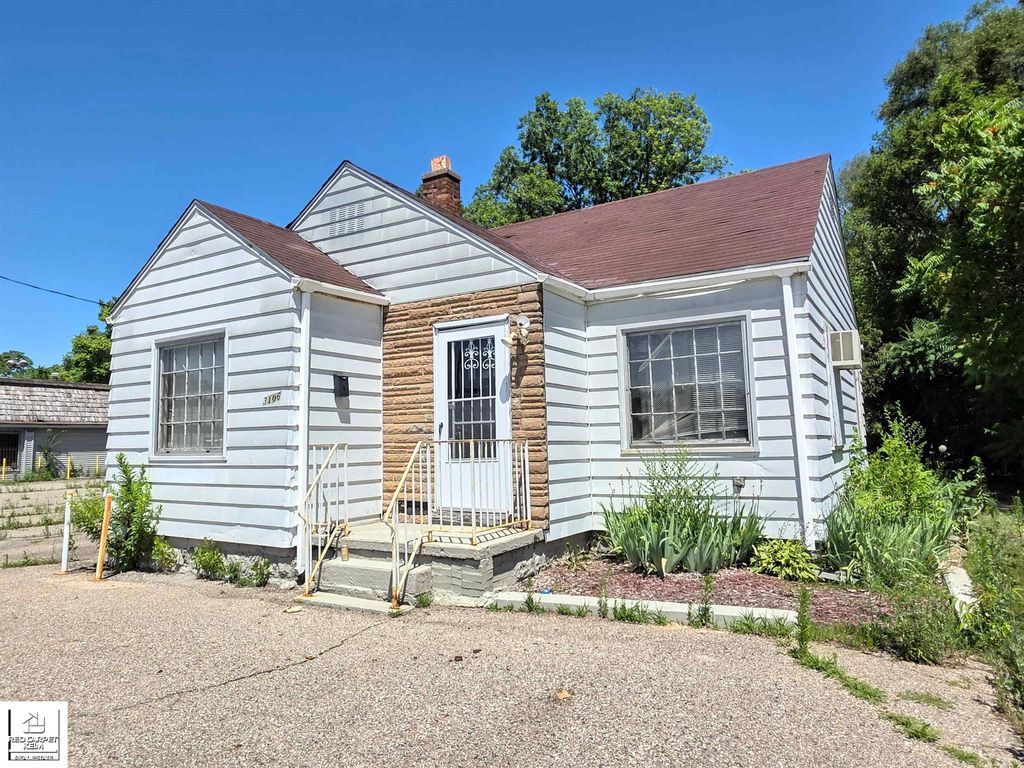 3106 W Pierson Road, Flint, MI 48504