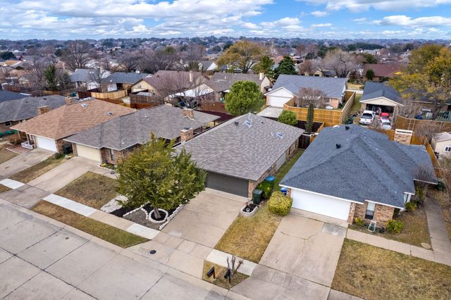 2029 Verlaine Drive, Carrollton, TX 75007