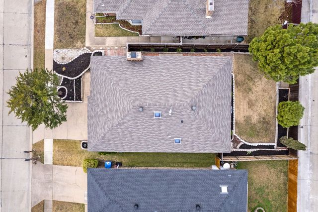 2029 Verlaine Drive, Carrollton, TX 75007