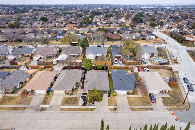 2029 Verlaine Drive, Carrollton, TX 75007