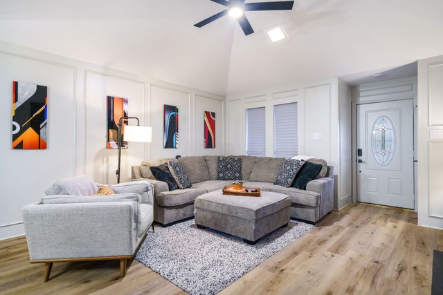 2029 Verlaine Drive, Carrollton, TX 75007