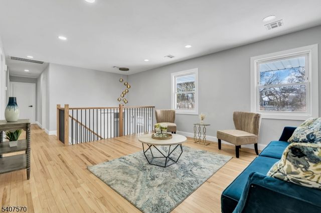 27 Marian Dr, Montgomery Twp., NJ 08502