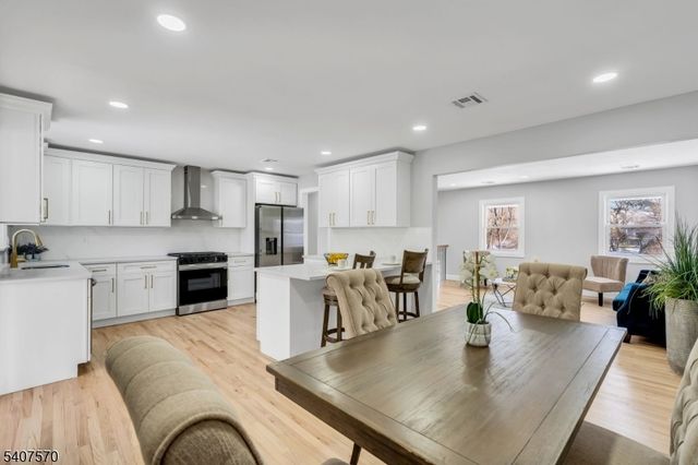 27 Marian Dr, Montgomery Twp., NJ 08502