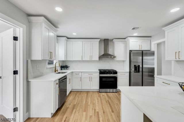 27 Marian Dr, Montgomery Twp., NJ 08502