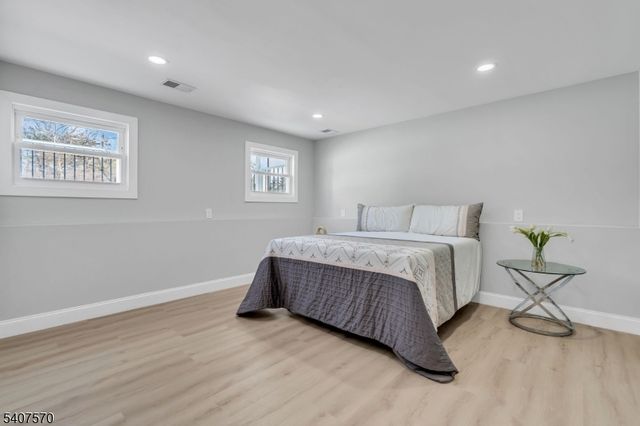 27 Marian Dr, Montgomery Twp., NJ 08502