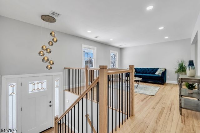 27 Marian Dr, Montgomery Twp., NJ 08502