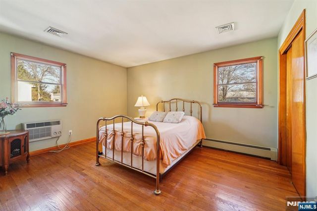 103 Hickory Street, Twp Of Washington, NJ 07676